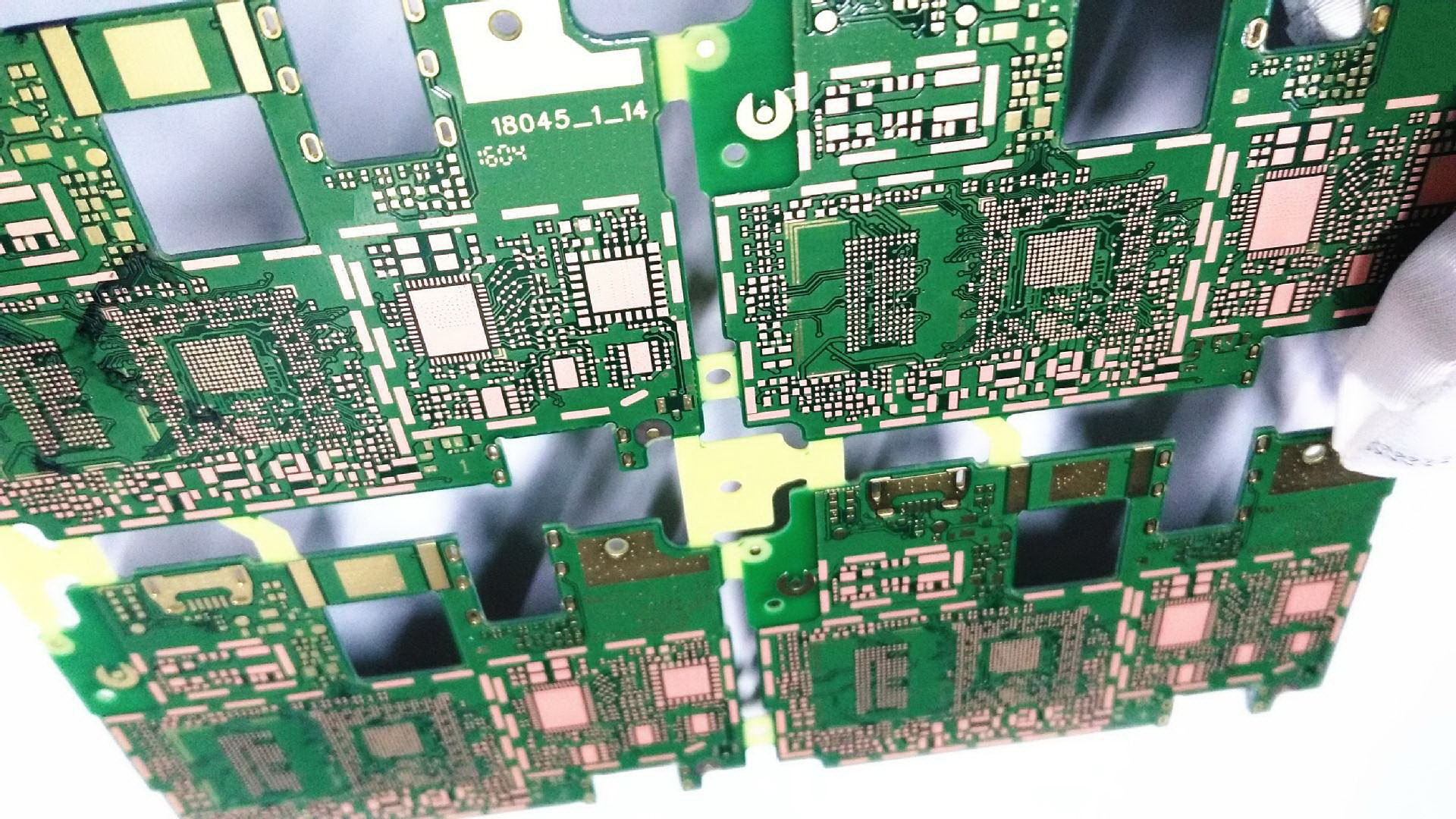 多層次感受PCB板內(nèi)部結(jié)構(gòu)，原來長這樣！